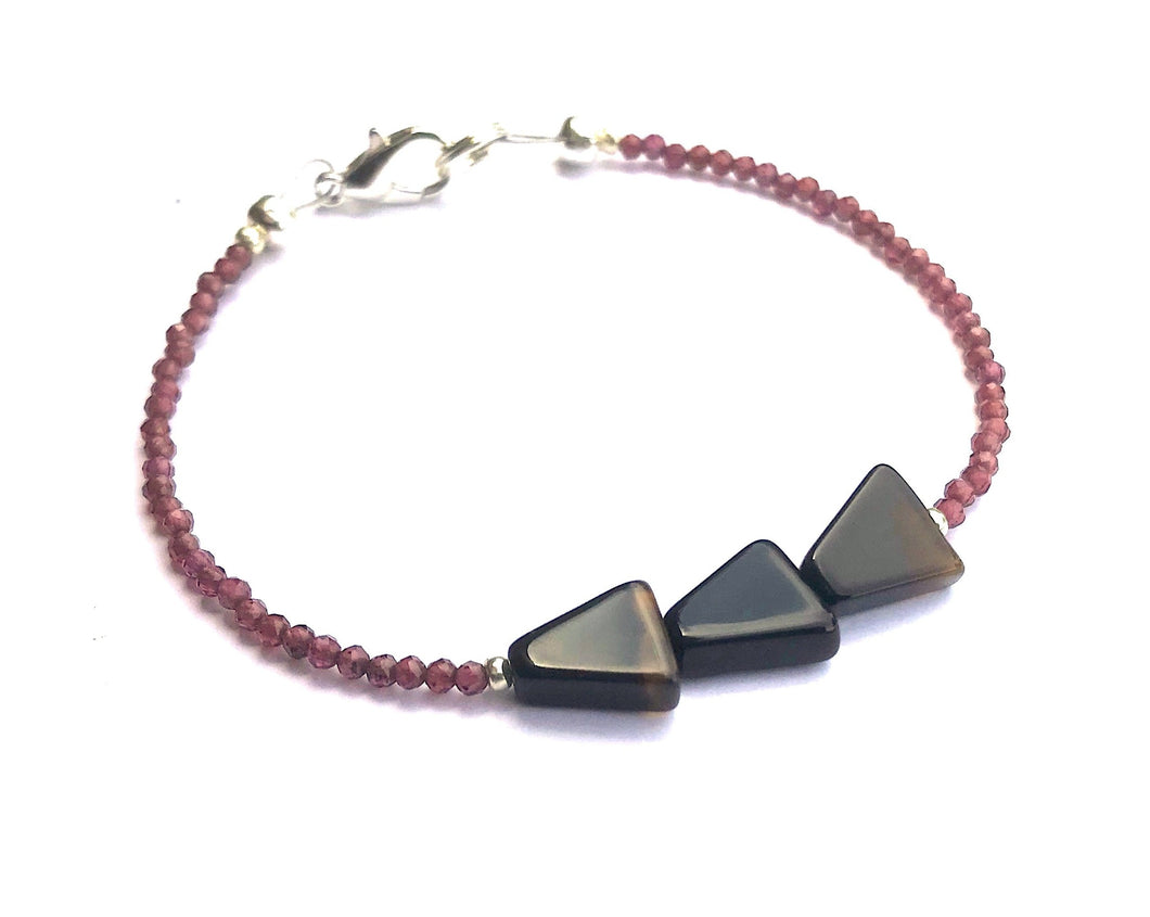 Geometric Onyx with Garnet