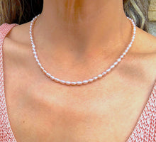 Load image into Gallery viewer, Freshwater Pearls in Pale Pink
