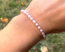 Load image into Gallery viewer, Freshwater Pearl Bracelet
