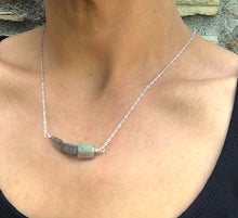 Load image into Gallery viewer, Labradorite and Silver Necklace
