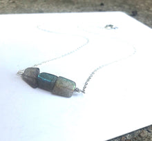 Load image into Gallery viewer, Labradorite and Silver Necklace
