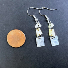 Load image into Gallery viewer, Mixed Metal Earrings
